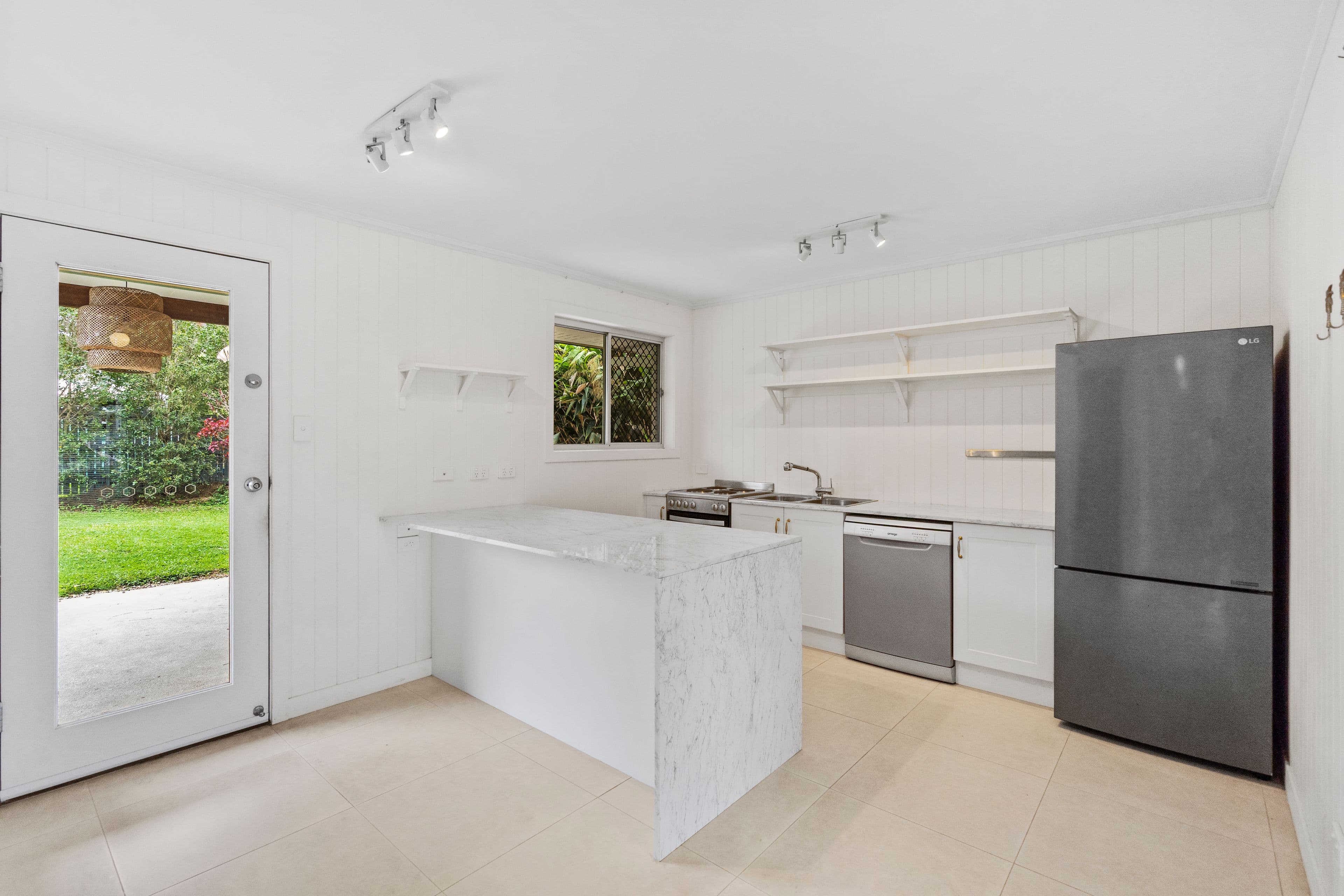 9 Miskin Street, Nerang QLD 4211, Nerang - Thumbnail 4