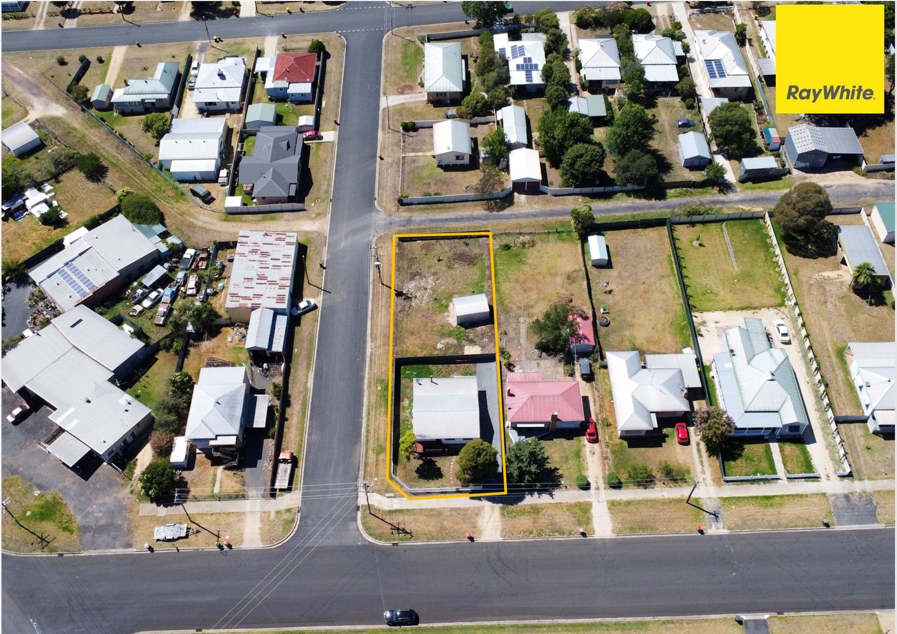 143 Brae Street, Inverell NSW 2360, Inverell - Image 1