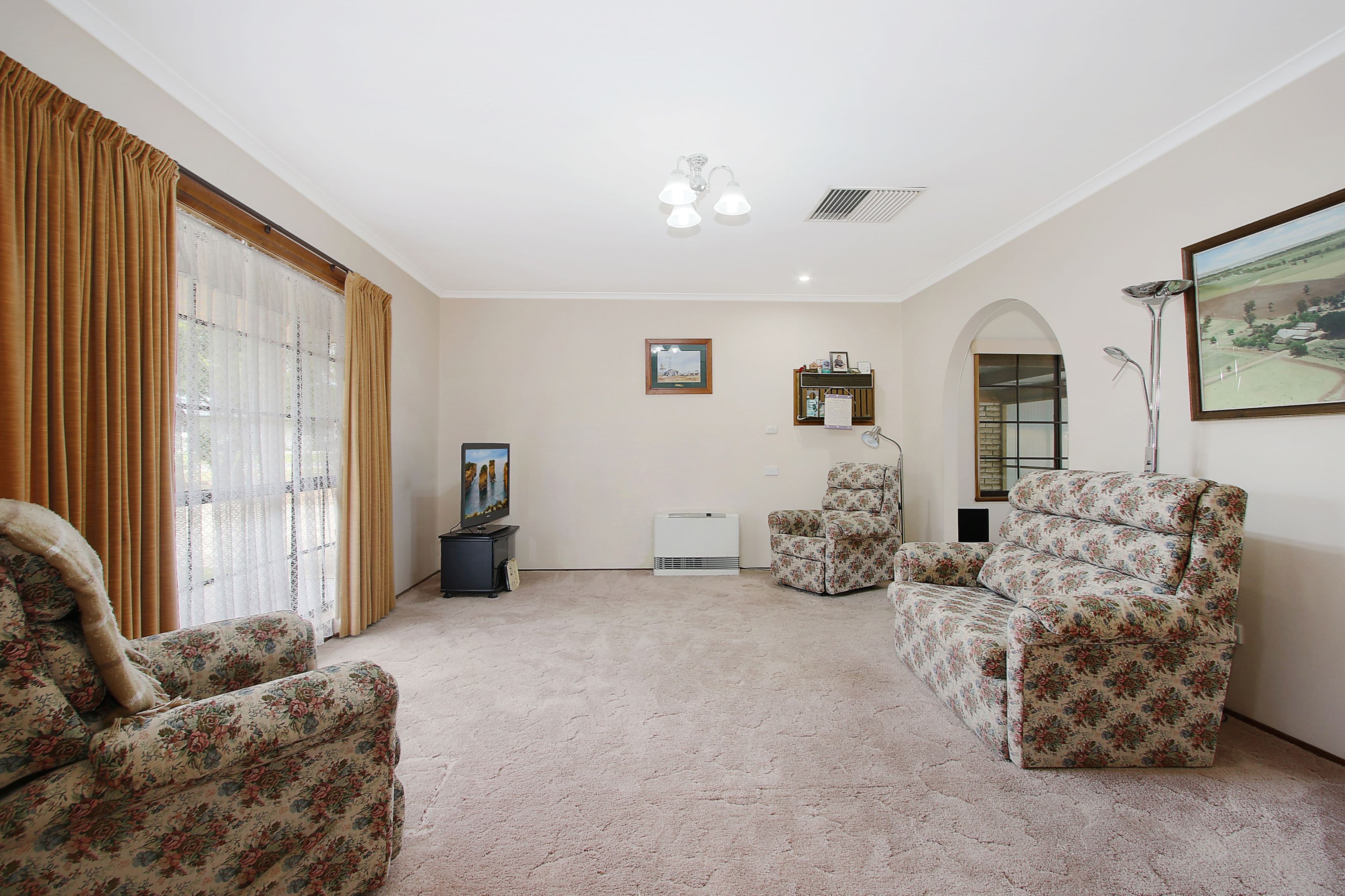 39 Pell Street, Howlong - Thumbnail 2