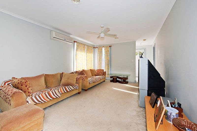 14 Creswick Court, ROXBURGH PARK VIC 3064, Roxburgh Park - Thumbnail 2