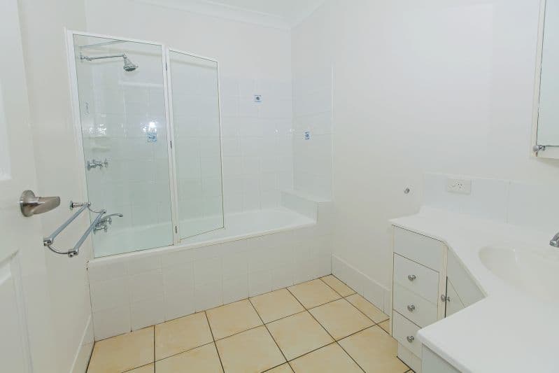 18 Kingsley Street, LABRADOR QLD 4215, Labrador - Thumbnail 7