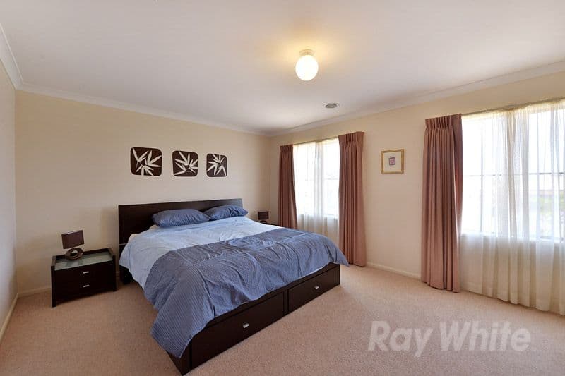 35 Tuileries Rise, NARRE WARREN SOUTH VIC 3805, Narre Warren South - Thumbnail 6
