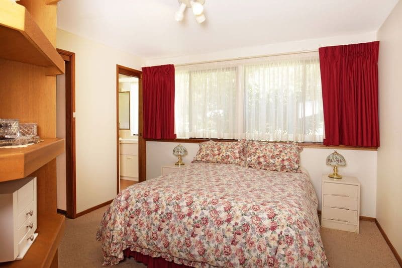 19 West Cambewarra Road, NORTH NOWRA NSW 2541, North Nowra - Thumbnail 8