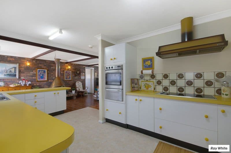 17 Doris Avenue, WOONONA NSW 2517, Woonona - Thumbnail 6
