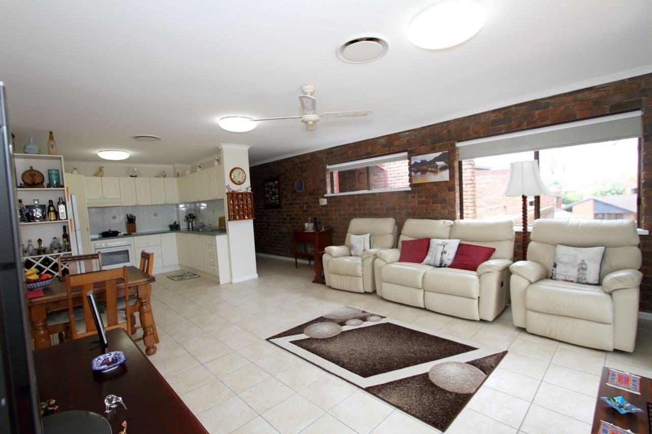 97 Sylvan Beach Esplanade, Bellara QLD 4507, Bellara - Thumbnail 2