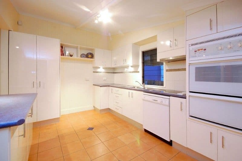 35 Frederick Street, TARINGA QLD 4068, Taringa - Thumbnail 6