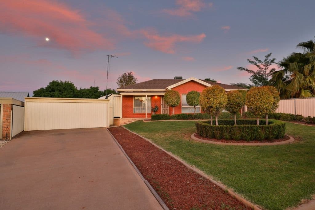 6 Tower Court, Buronga - Image 1