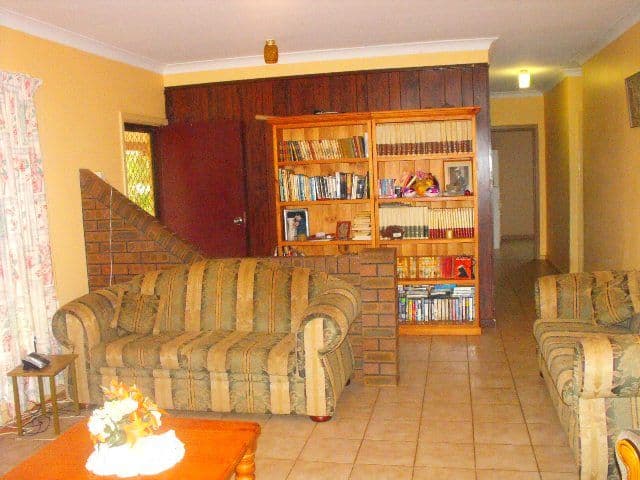 56 Cornish Street, Carnarvon WA 6701, East Carnarvon - Thumbnail 2