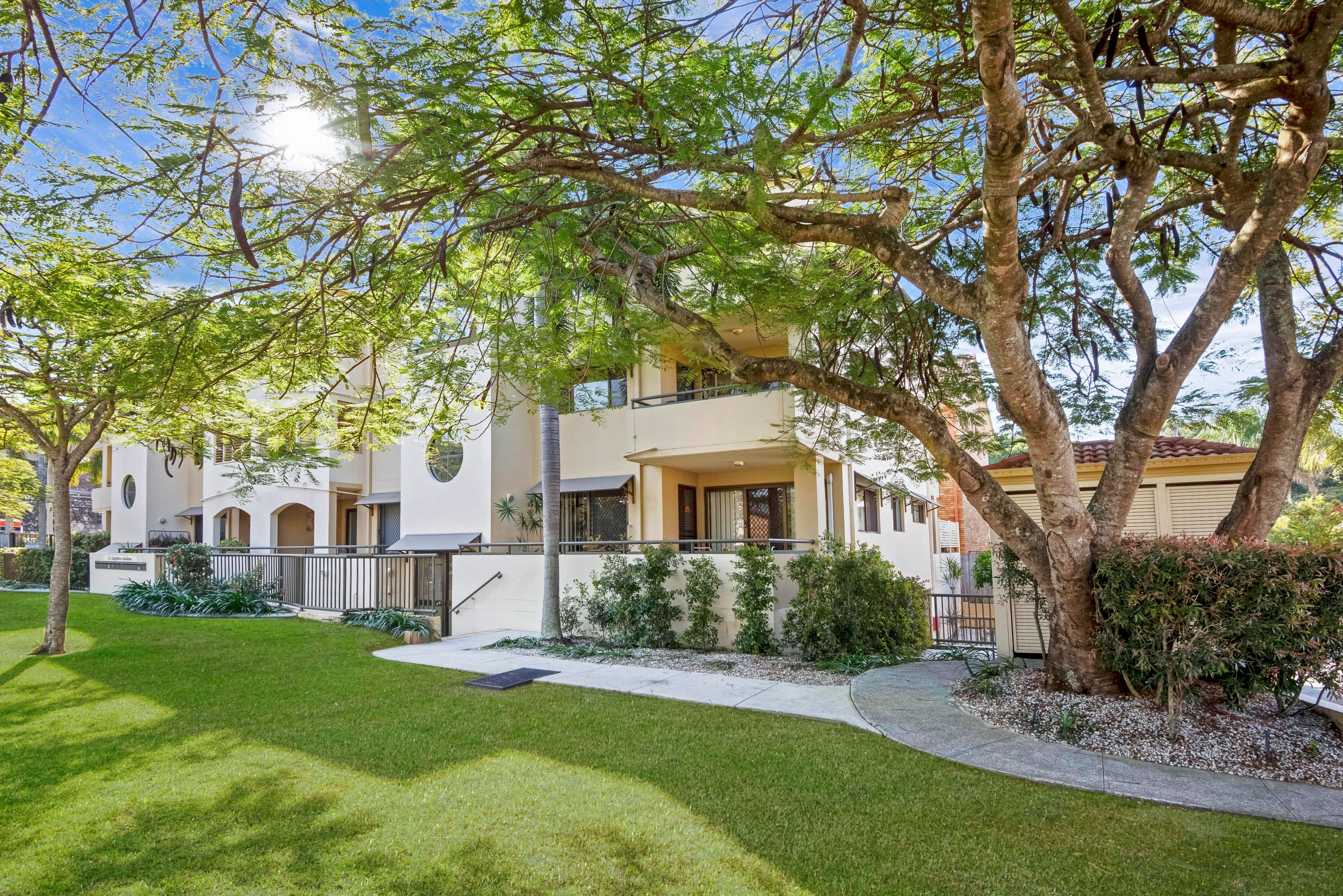 68 Dutton Street, Coolangatta QLD 4225, Coolangatta - Thumbnail 2