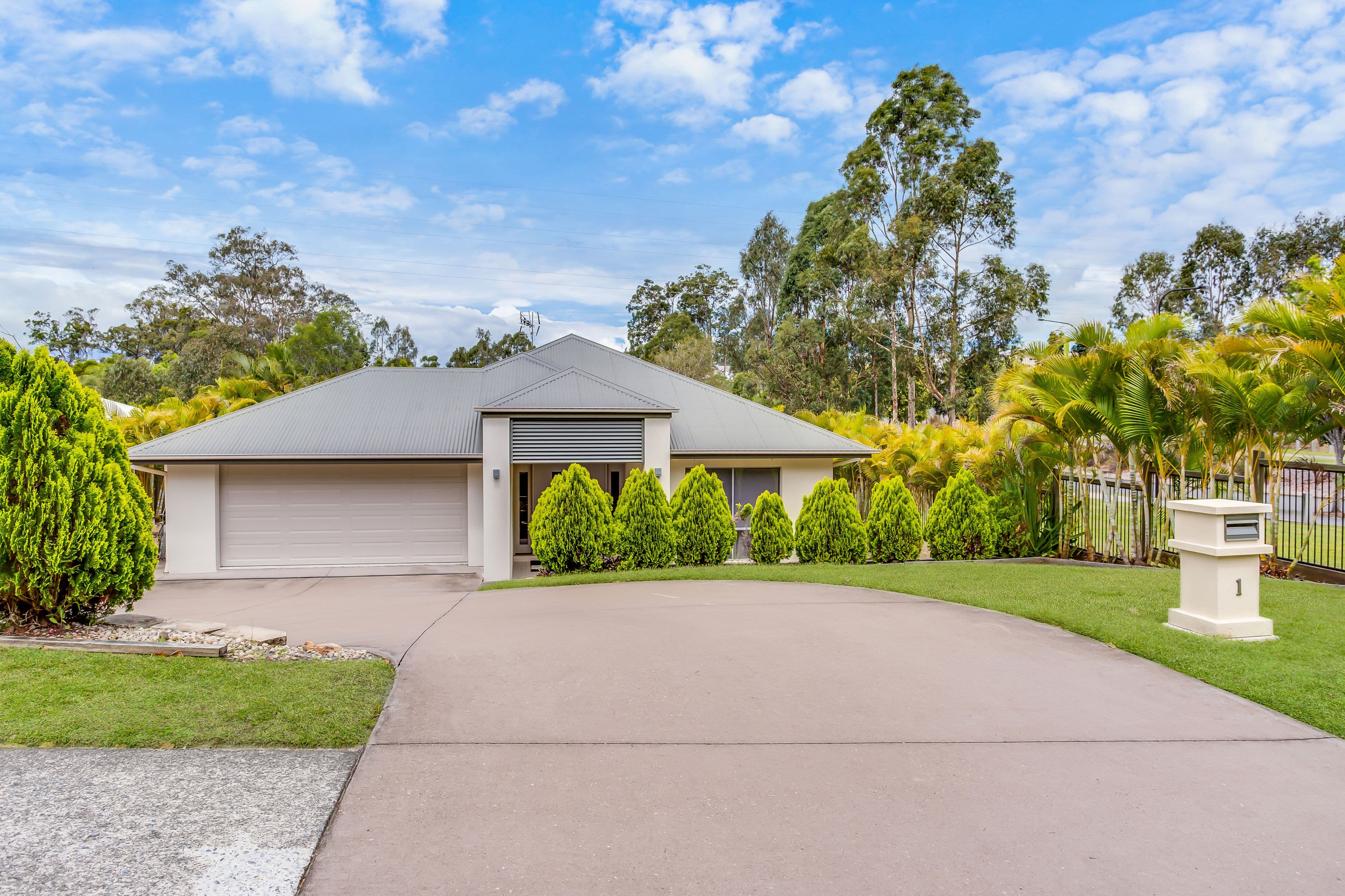 1 Skyburnett Street, Reedy Creek QLD 4227, Reedy Creek - Thumbnail 2