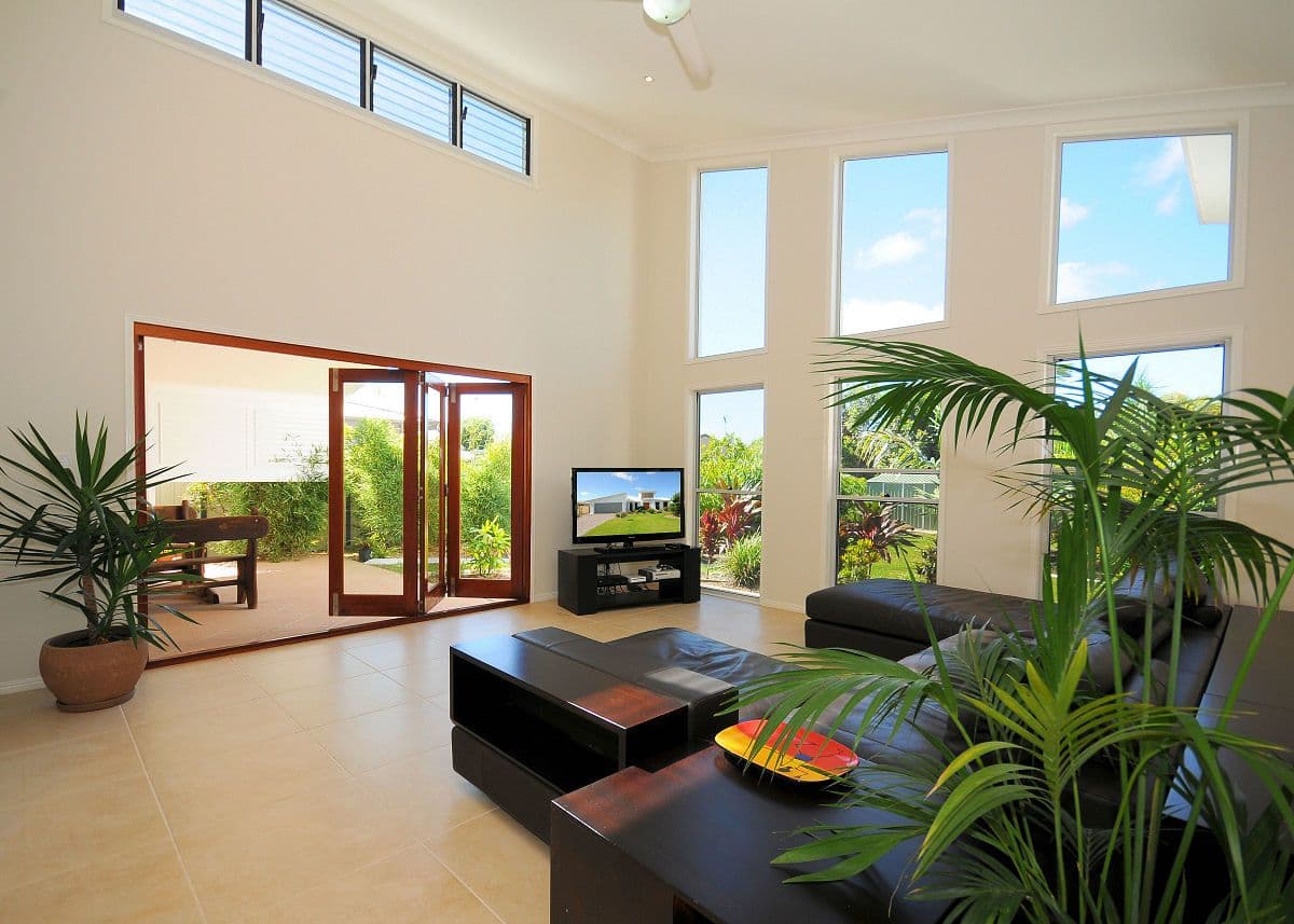 16 Noeme Street, BURRUM HEADS QLD 4659, Burrum Heads - Thumbnail 2