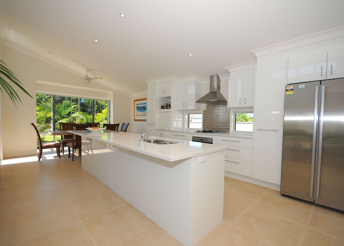 16 Noeme Street, BURRUM HEADS QLD 4659, Burrum Heads - Thumbnail 4