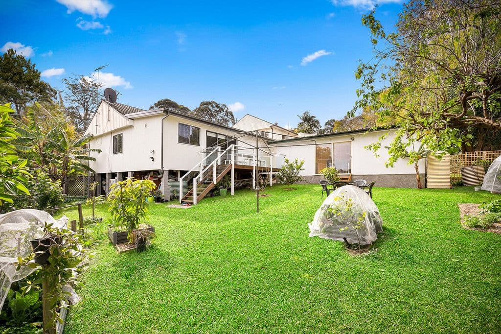 8 Dan Crescent, Castle Hill NSW 2154, Castle Hill - Thumbnail 2