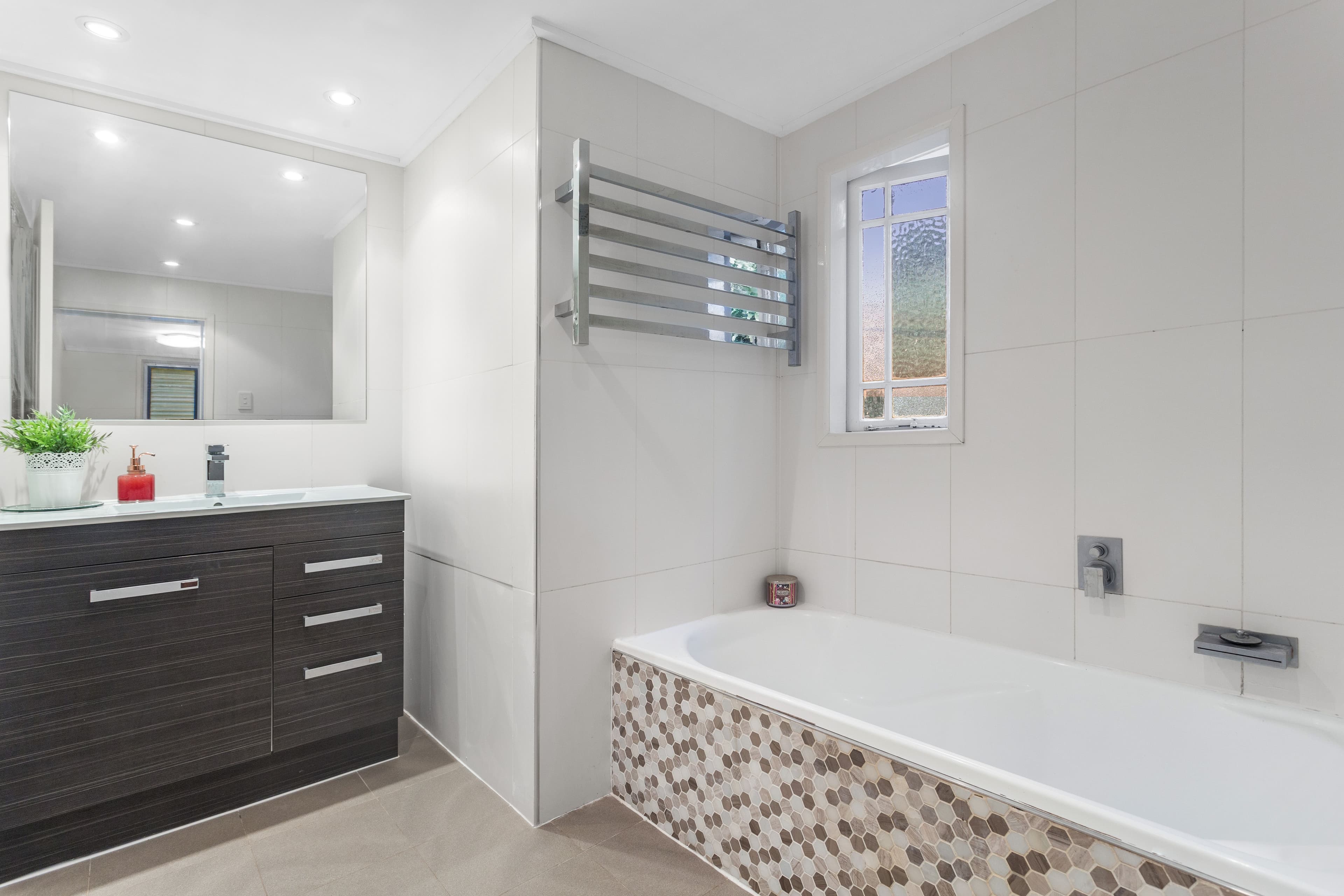 64 Raymont Road, Grange QLD 4051, Grange - Thumbnail 8