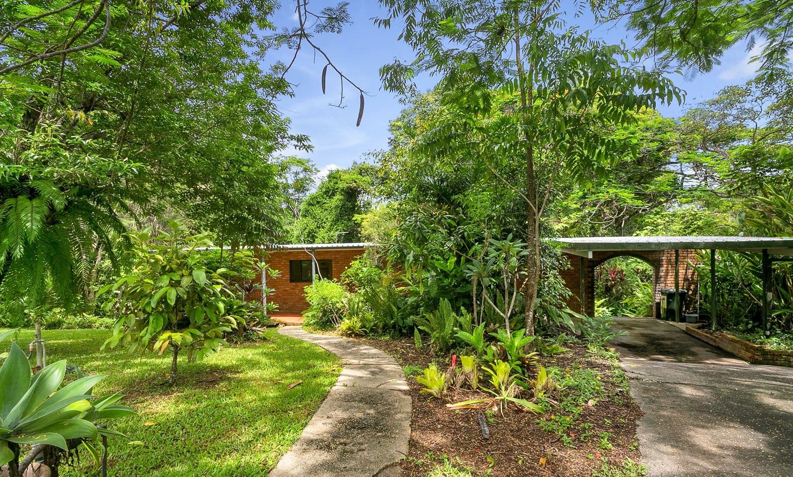 6 Coolsprings Close, Kuranda QLD 4881, Kuranda - Thumbnail 2