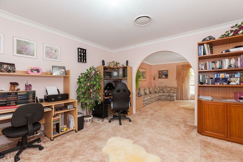 105 Passerine Drive, ROCHEDALE SOUTH QLD 4123, Rochedale South - Thumbnail 4