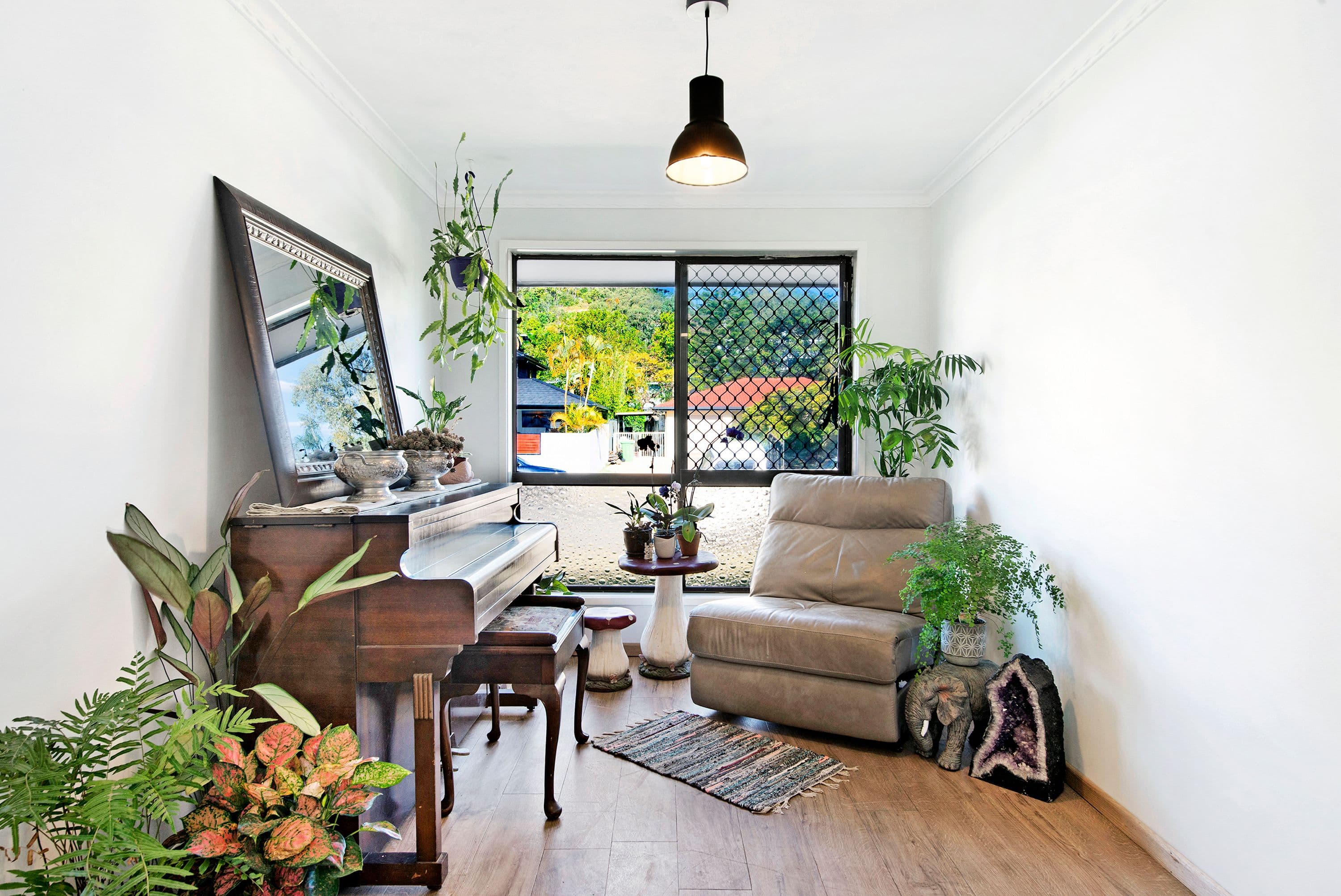 103 Acanthus Avenue, Burleigh Waters QLD 4220, Burleigh Waters - Thumbnail 3