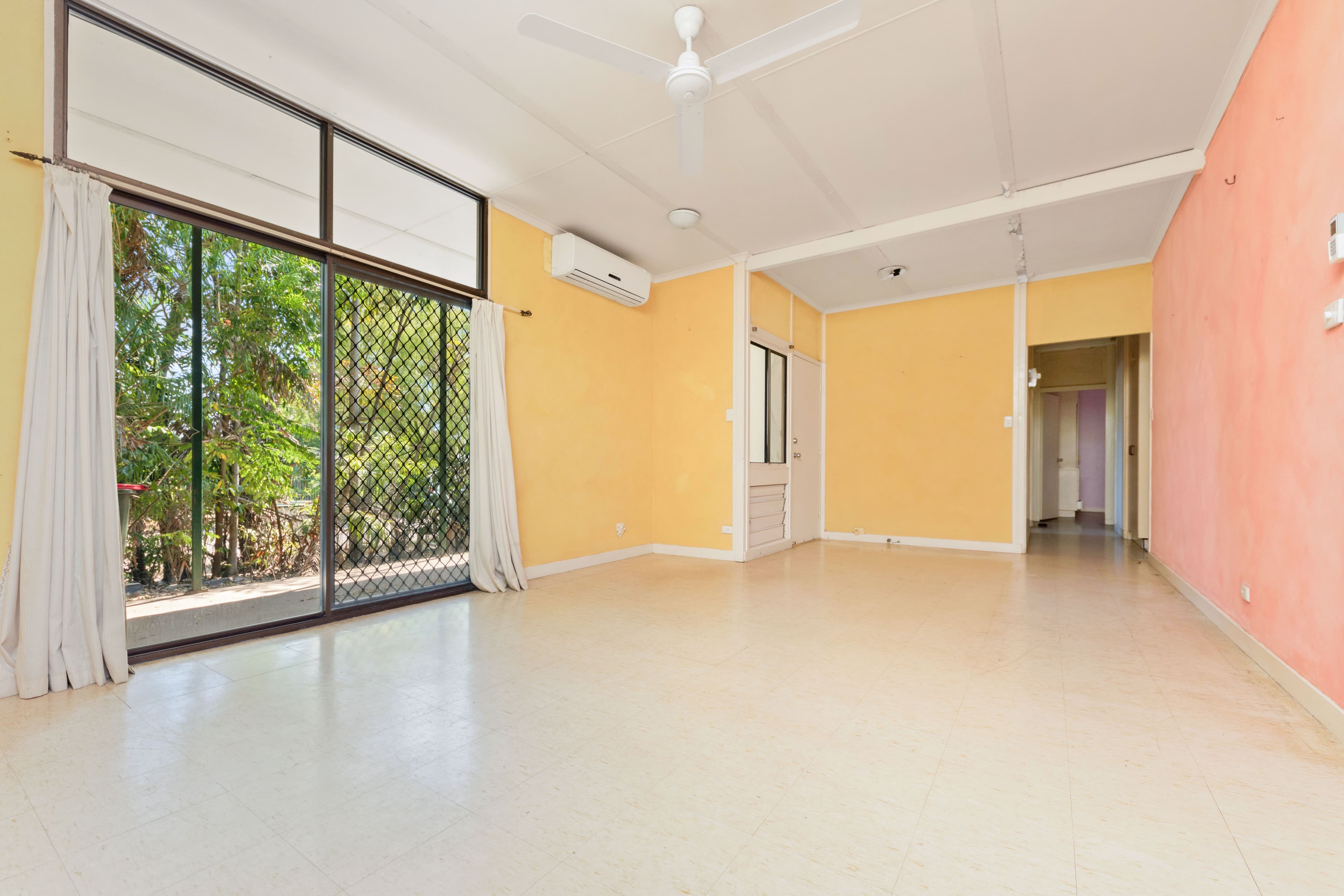 18 Creswell Street, Tiwi NT 0810, Tiwi - Image 1