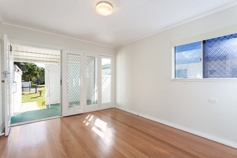 37 Campbell Street, Scarborough QLD 4020, Scarborough - Thumbnail 3