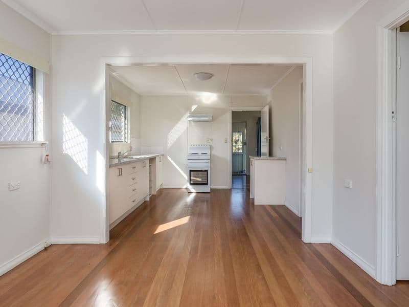 37 Campbell Street, Scarborough QLD 4020, Scarborough - Thumbnail 4