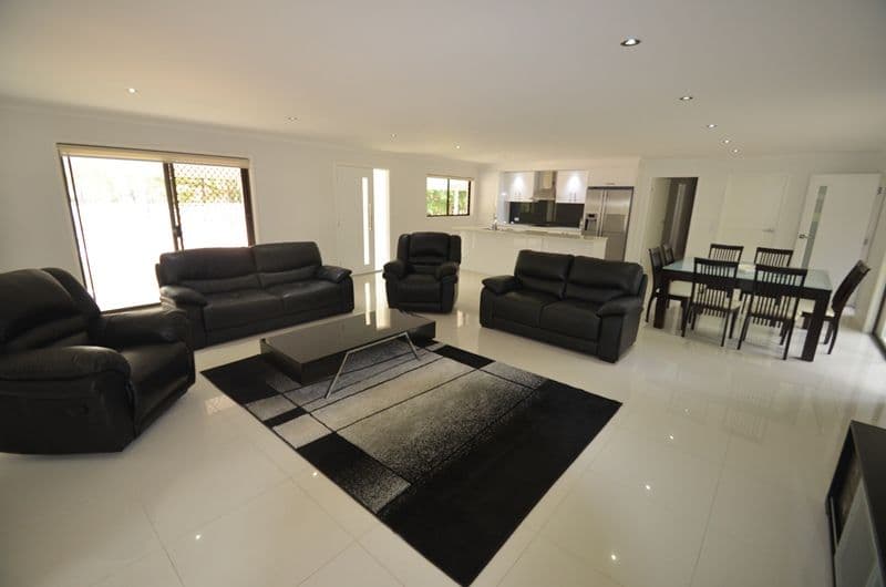 42 Woodlands Way, PARKWOOD QLD 4214, Parkwood - Thumbnail 2