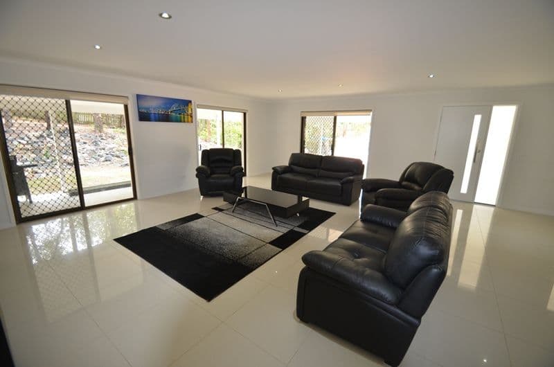 42 Woodlands Way, PARKWOOD QLD 4214, Parkwood - Thumbnail 5