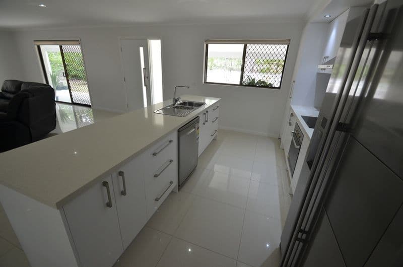 42 Woodlands Way, PARKWOOD QLD 4214, Parkwood - Thumbnail 7