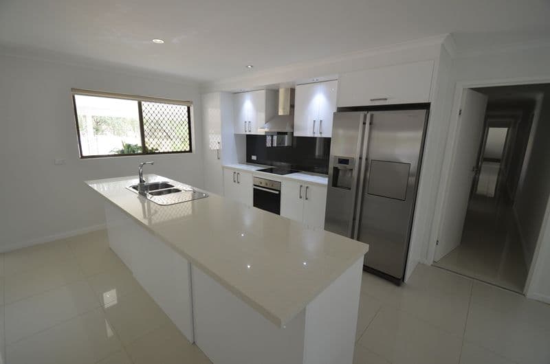 42 Woodlands Way, PARKWOOD QLD 4214, Parkwood - Thumbnail 8
