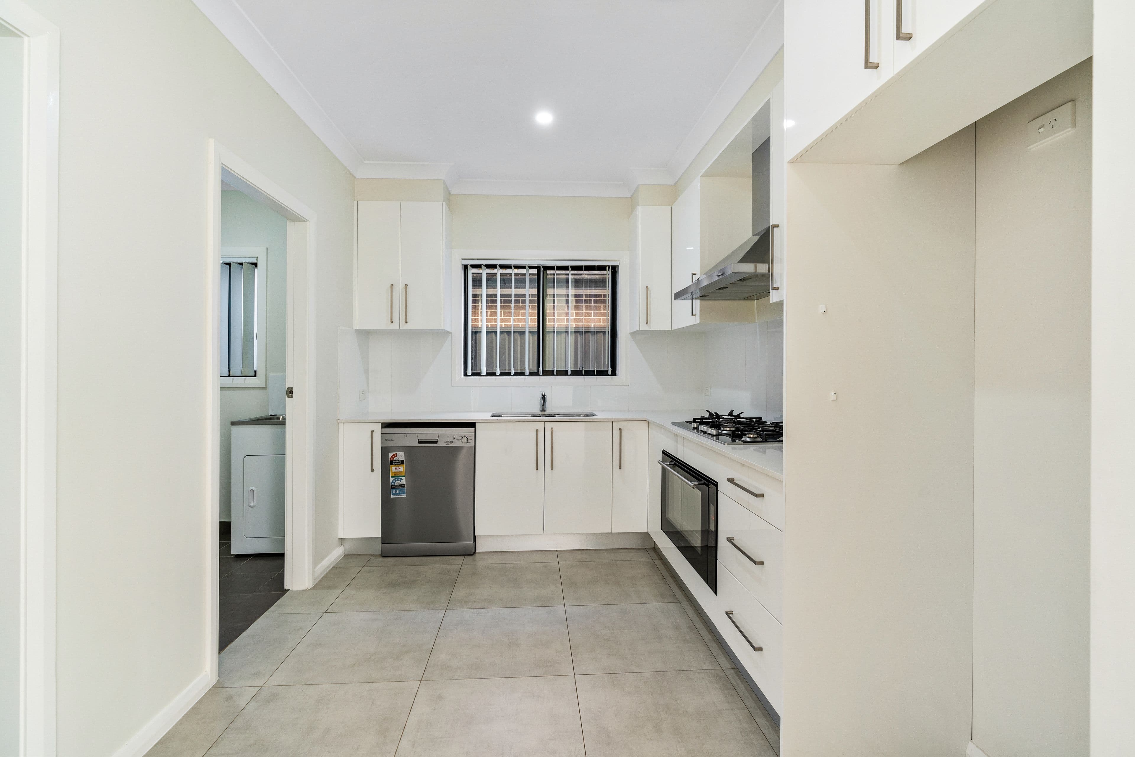 1b Warrigal Street, Gregory Hills NSW 2557, Gregory Hills - Thumbnail 2