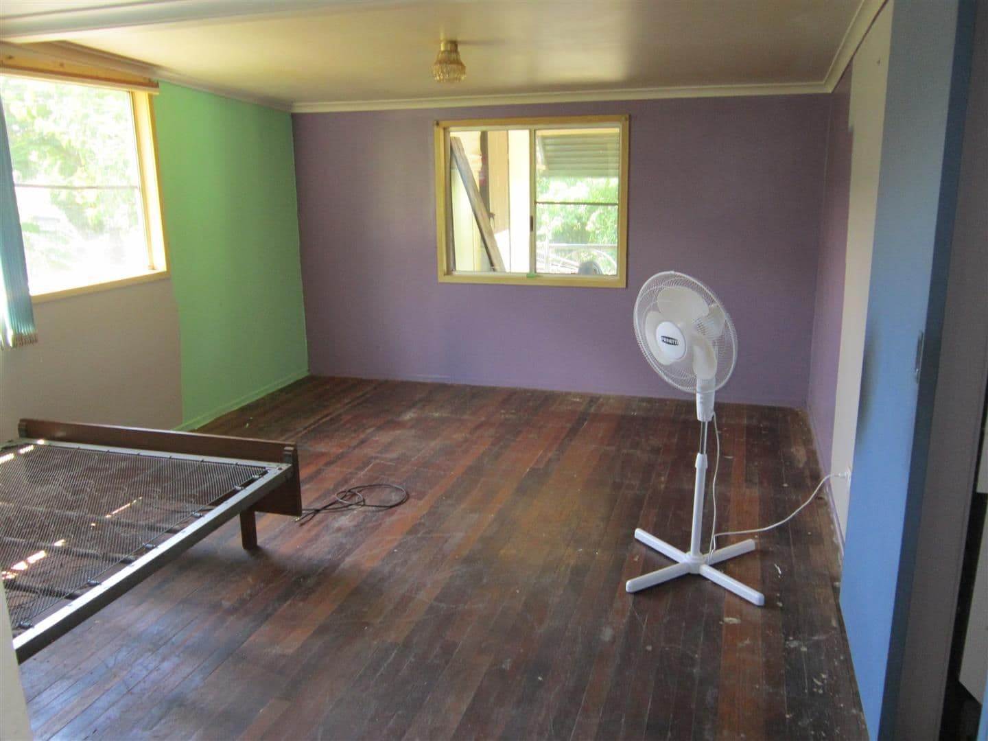9 Hall Street, Mount Morgan QLD 4714, Mount Morgan - Thumbnail 3