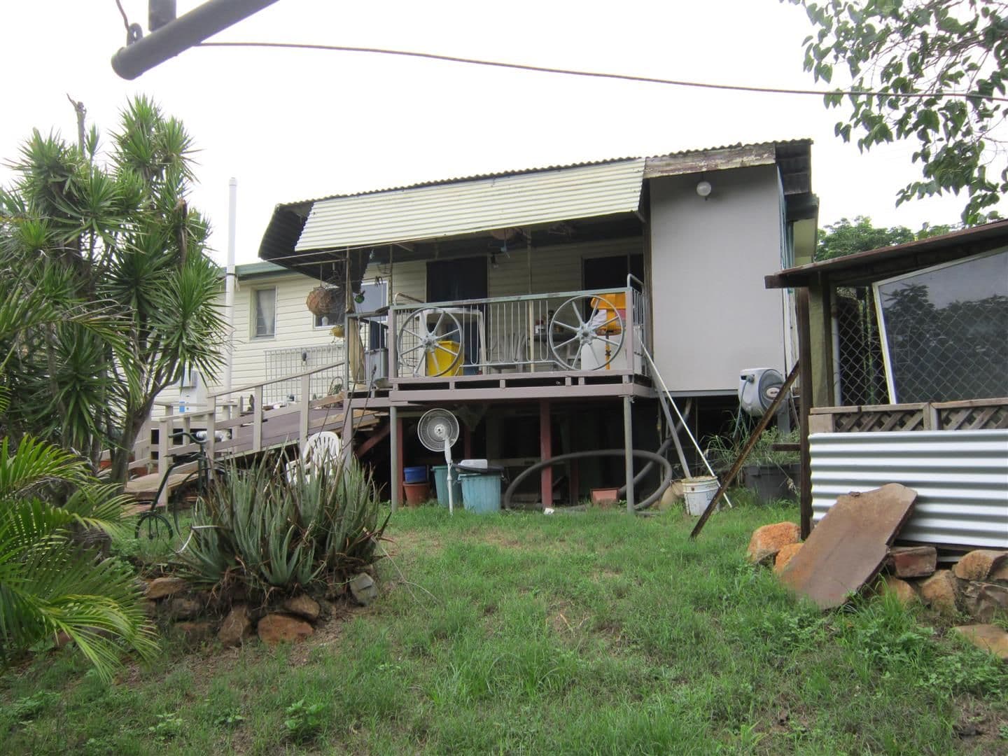 9 Hall Street, Mount Morgan QLD 4714, Mount Morgan - Thumbnail 4