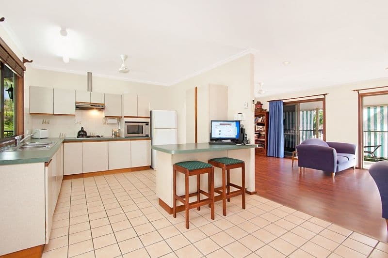 4 Castlereagh Drive, LEANYER NT 0812, Leanyer - Thumbnail 2