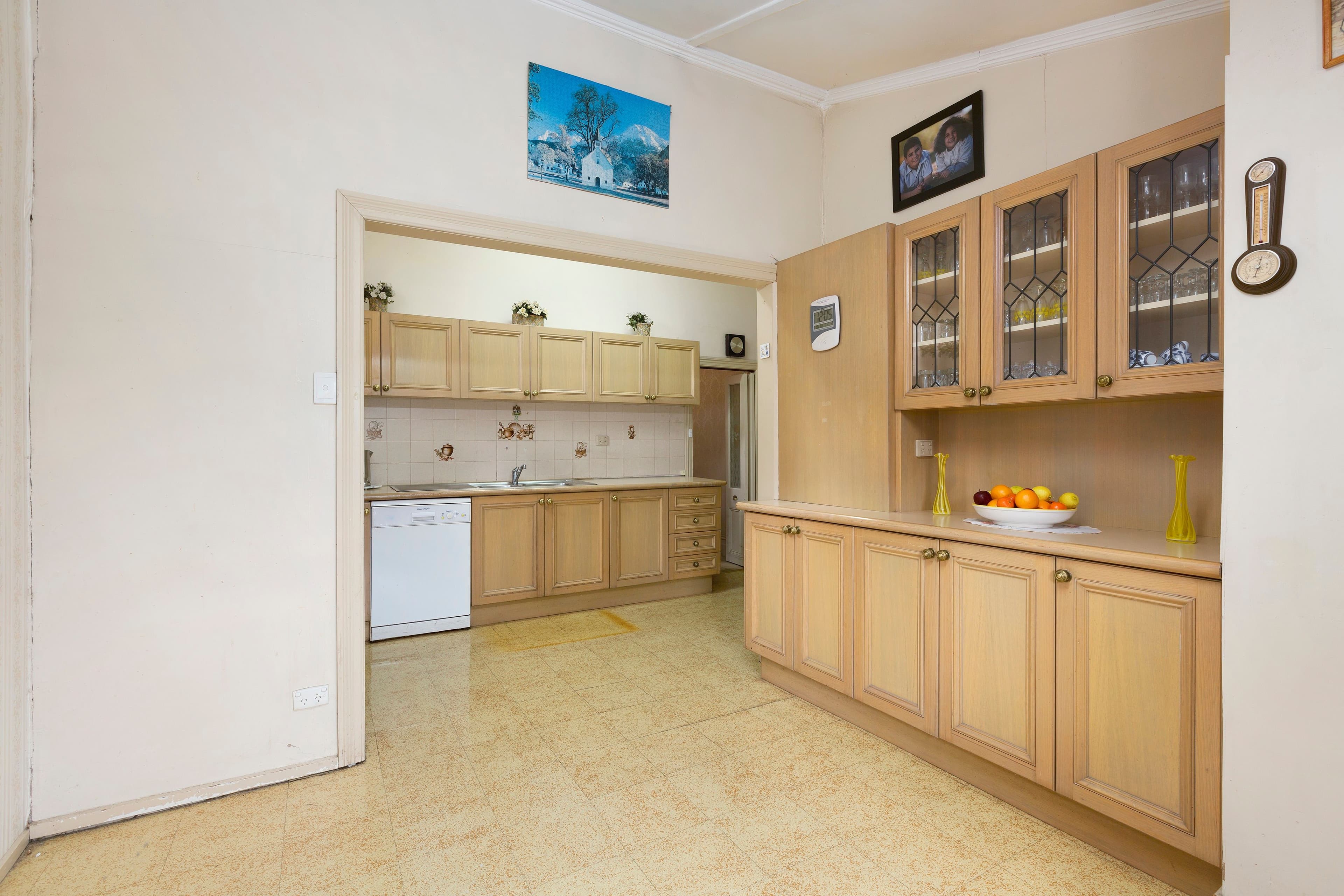33 Mathoura Road, Toorak VIC 3142, Toorak - Thumbnail 4
