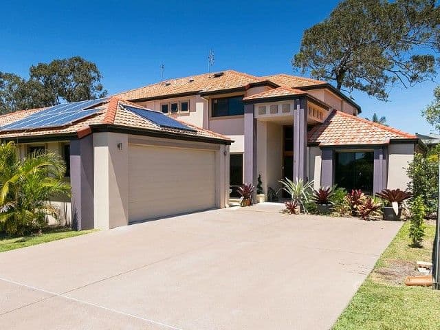2 Barnstaple Street, Torquay QLD 4655, Torquay - Image 1