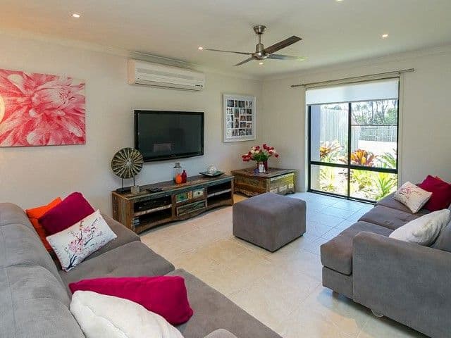 2 Barnstaple Street, Torquay QLD 4655, Torquay - Thumbnail 4