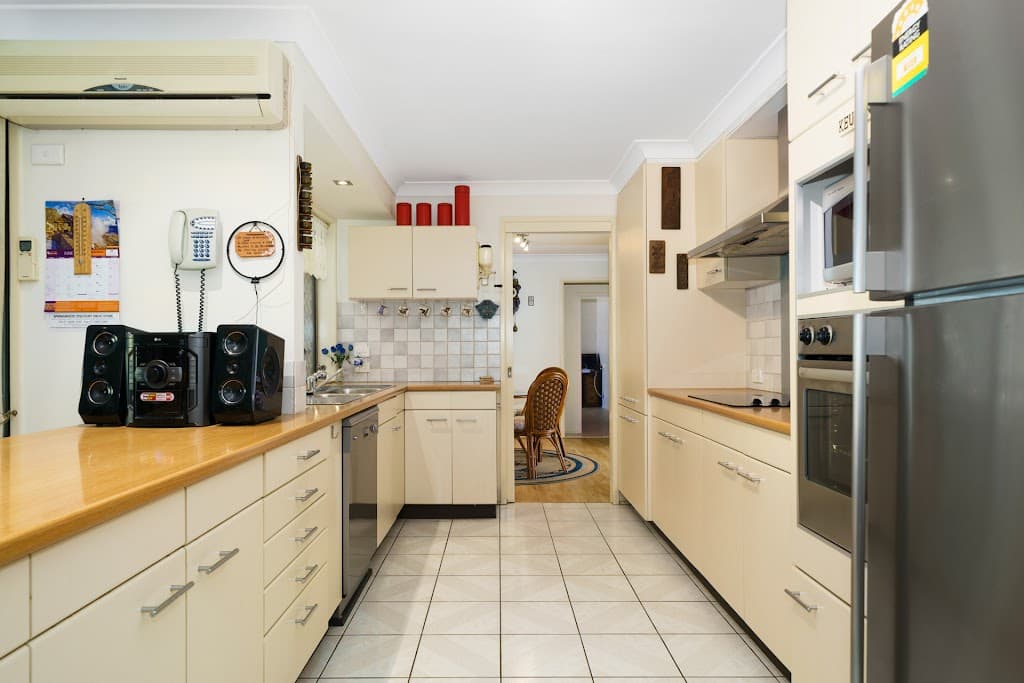 57 Plateau Drive, Springwood, QLD, 4127, Springwood - Thumbnail 3