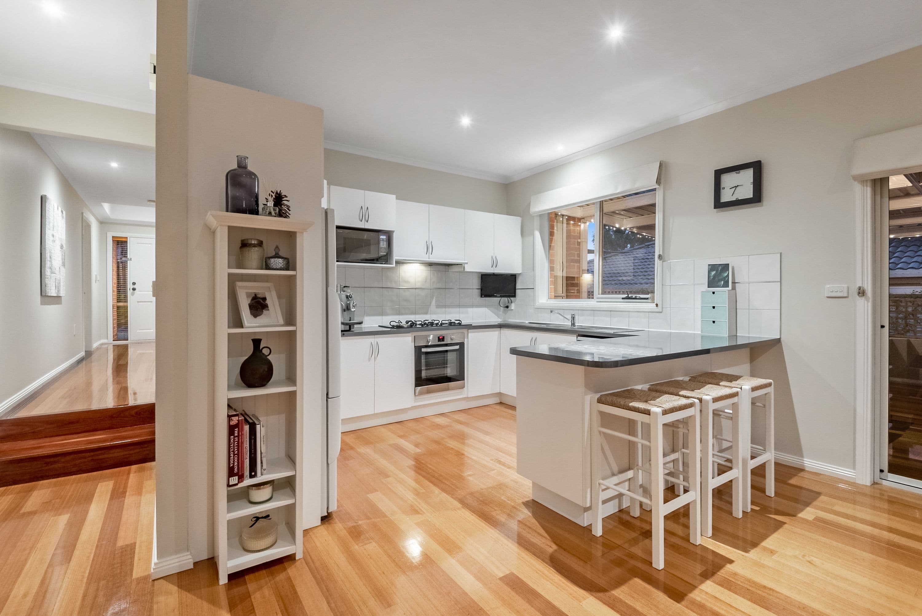 10 Saunders Court, Roxburgh Park VIC 3064, Roxburgh Park - Thumbnail 6