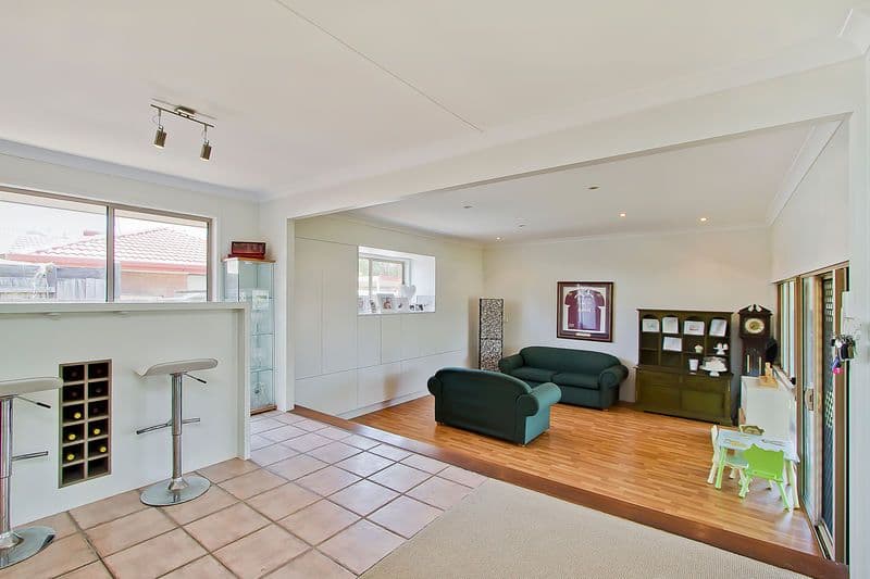2 Balsa Street, ELANORA QLD 4221, Elanora - Thumbnail 7