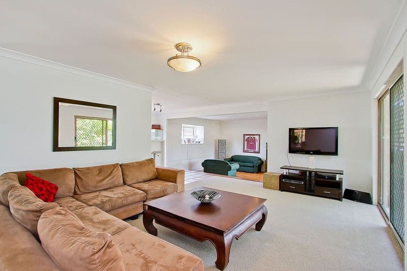 2 Balsa Street, ELANORA QLD 4221, Elanora - Thumbnail 8