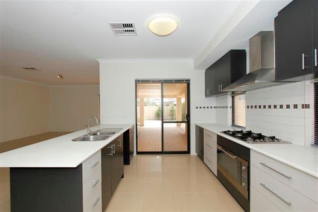 14 Tipperary Bend, CANNING VALE WA 6155, Canning Vale - Thumbnail 2
