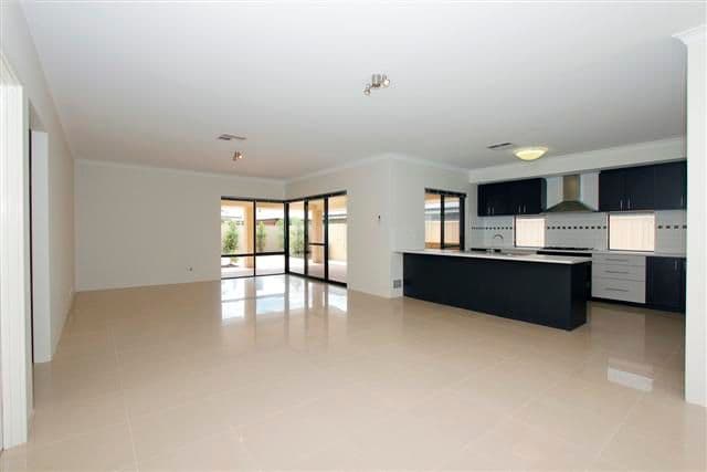 14 Tipperary Bend, CANNING VALE WA 6155, Canning Vale - Thumbnail 5
