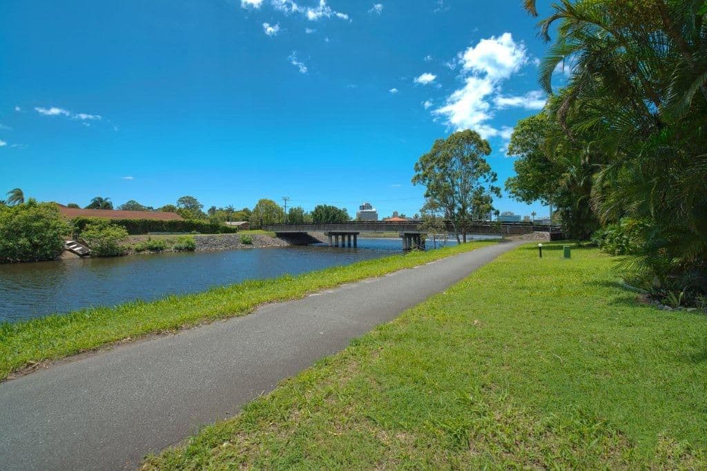 100 Racecourse Drive, BUNDALL QLD 4217, Bundall - Thumbnail 3