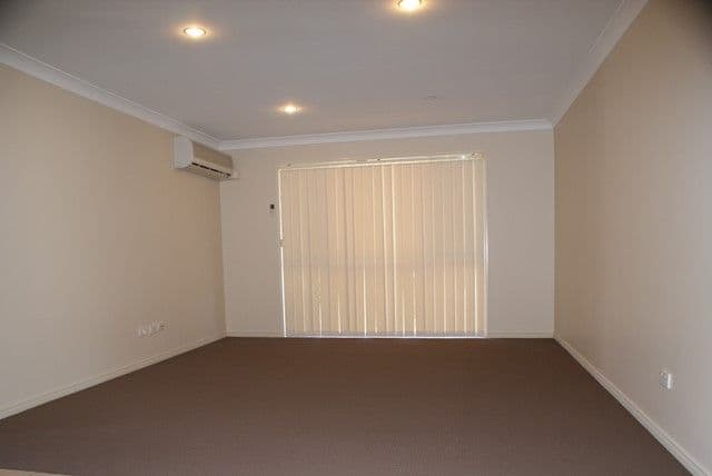 13 Diamond Sand Drive, UPPER COOMERA QLD 4209, Upper Coomera - Thumbnail 4