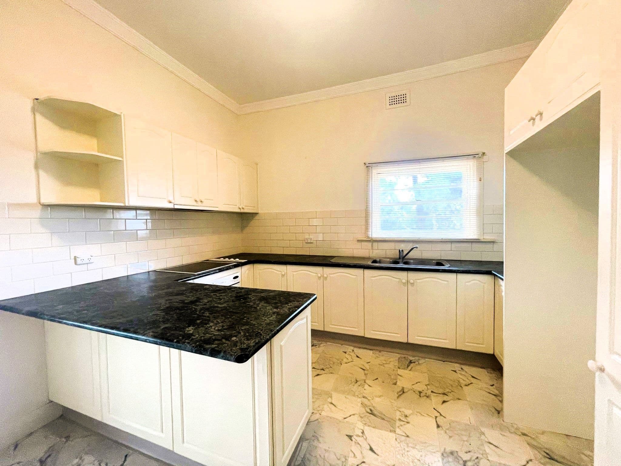 36 The Circle, Griffith NSW 2680, Griffith - Thumbnail 3