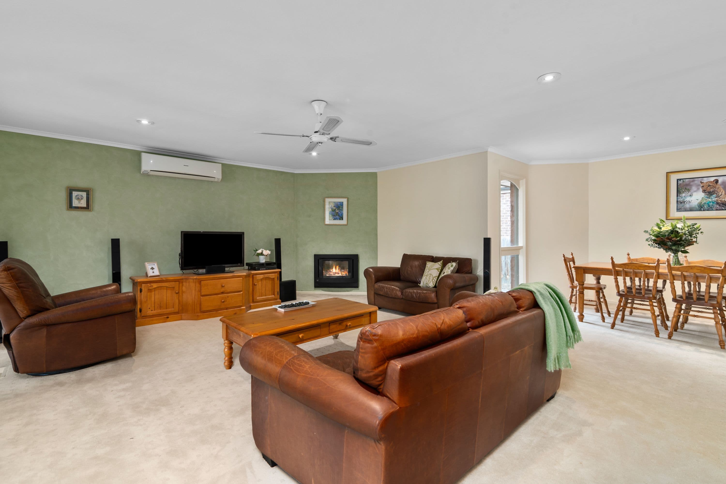95 Bellara Drive, Mooroolbark VIC 3138, Mooroolbark - Thumbnail 2