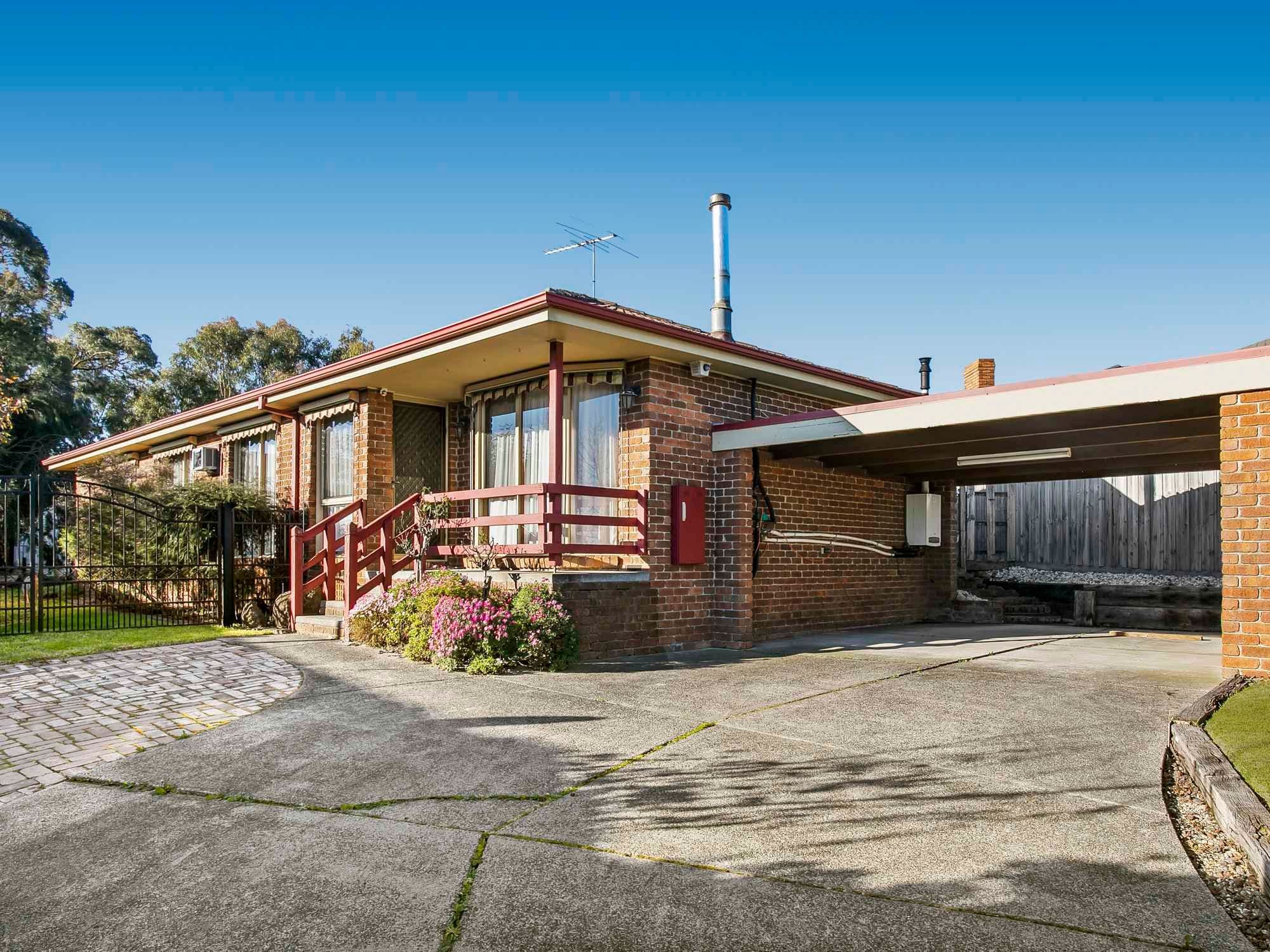 71 Strathavan Drive, Berwick VIC 3806, Berwick - Thumbnail 4