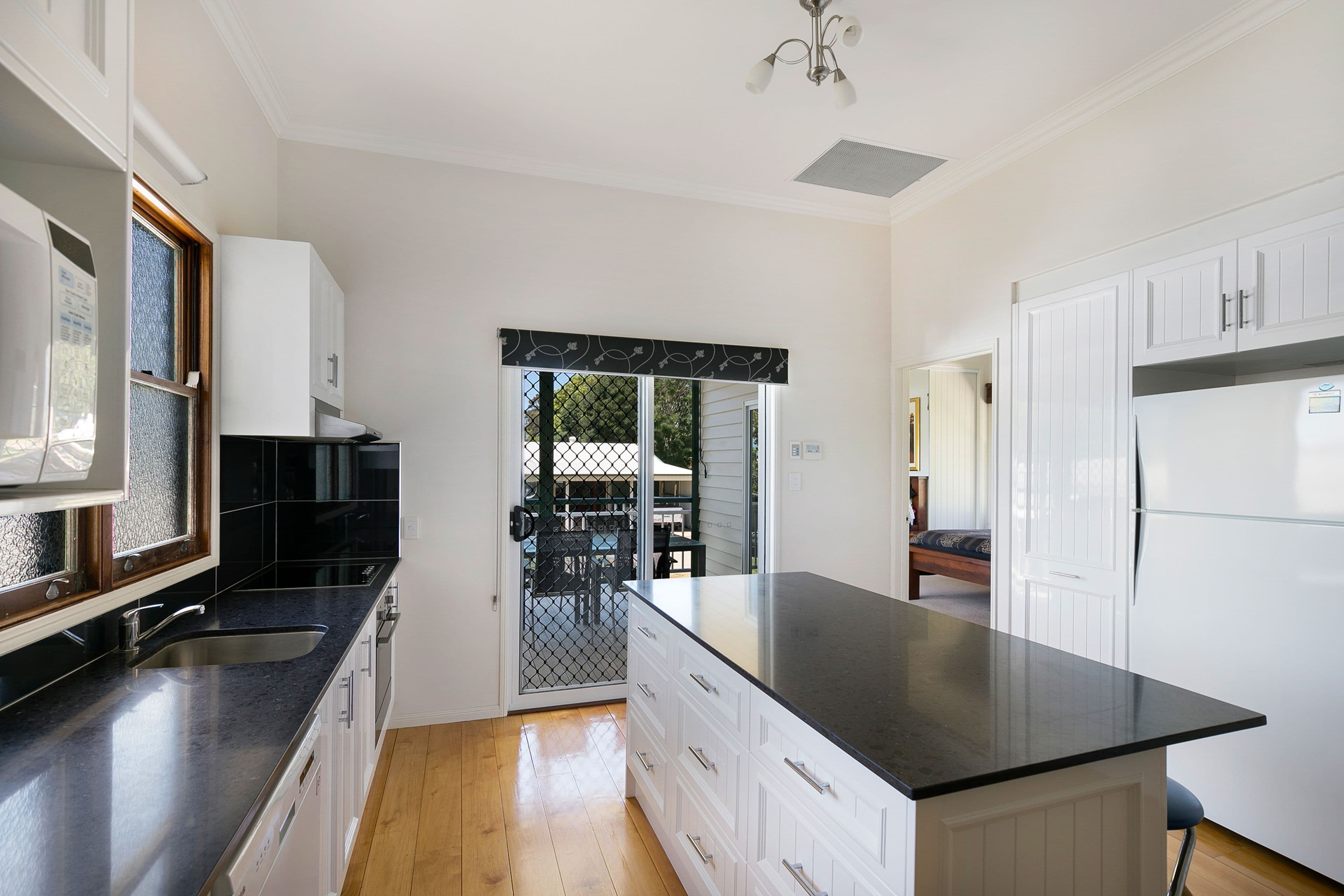 242 Geddes Street, Centenary Heights QLD 4350, Centenary Heights - Thumbnail 5