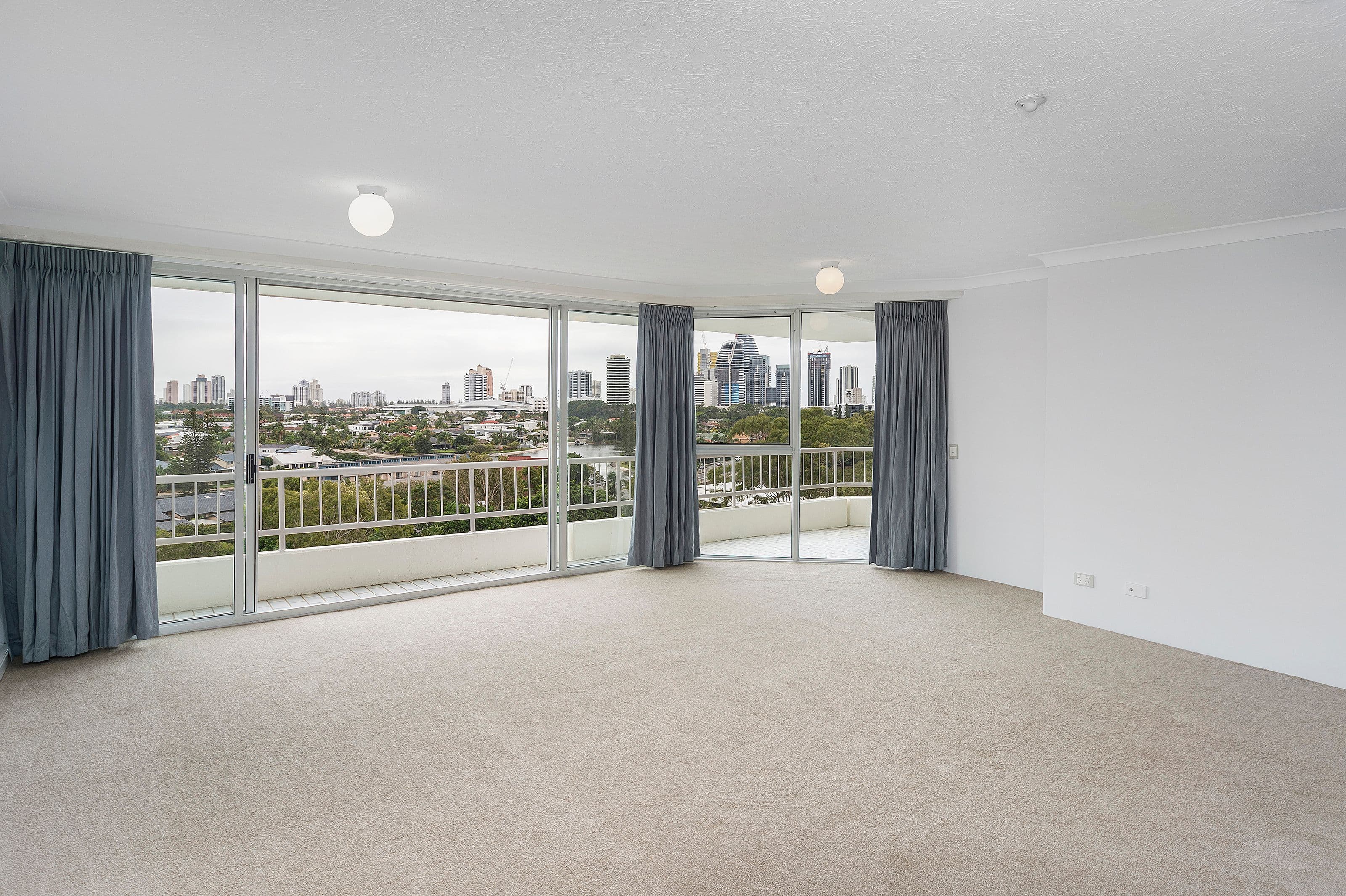 56 Hooker Boulevard, Mermaid Waters QLD 4218, Mermaid Waters - Thumbnail 2
