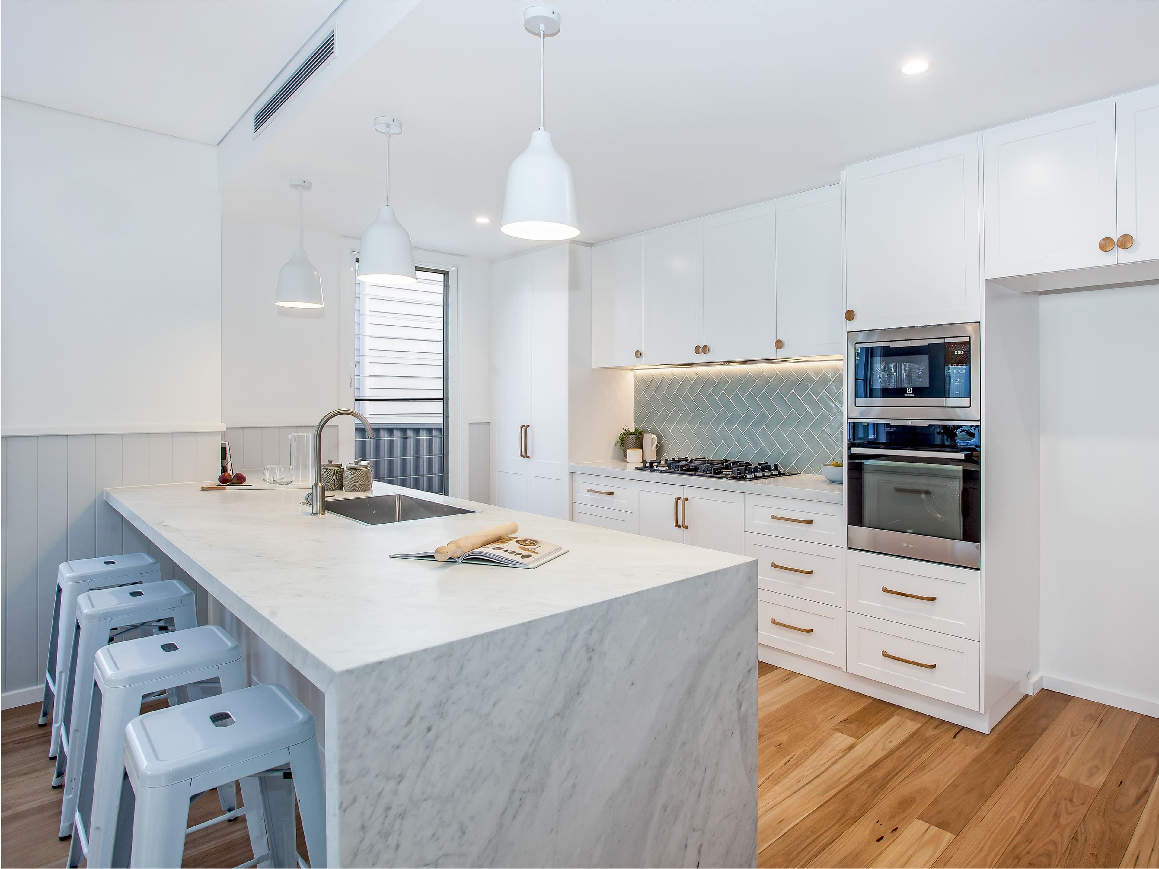 12 Longview Crescent, Stanwell Tops - Thumbnail 4