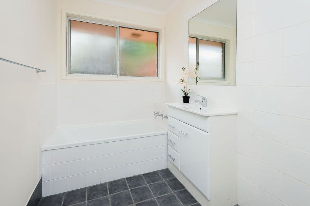 12 Wirra Street, Shailer Park QLD 4128, Shailer Park - Thumbnail 8